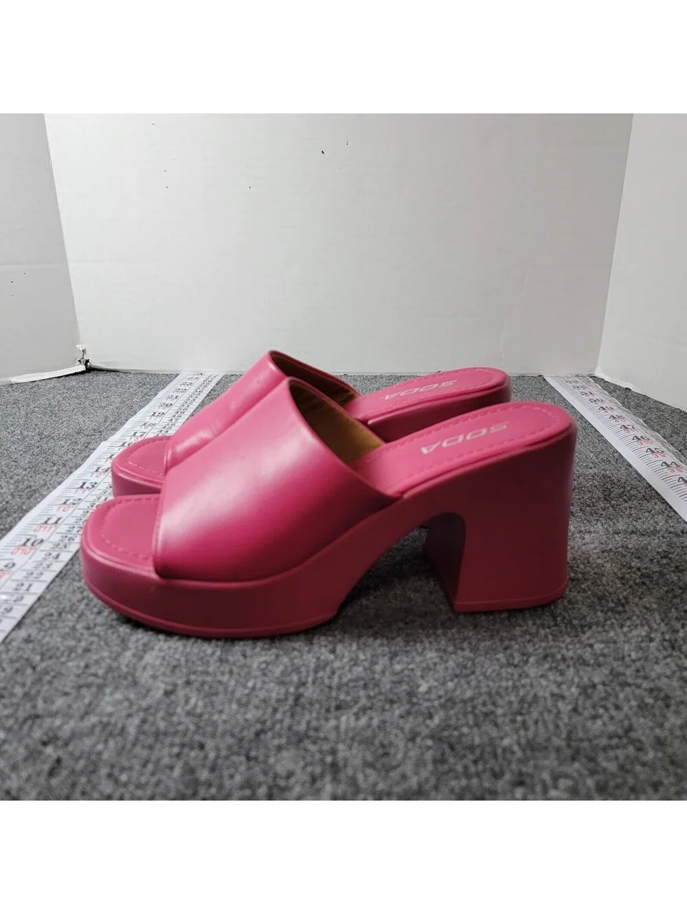 Soda Pink Chunky Heel Slide Sandals Size 7